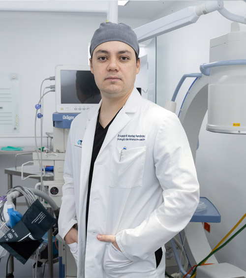 Urologo Dr. Adrián Martínez
